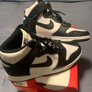 Sale! Nike Dunk Hi Retro